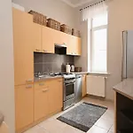 Victus Apartamenty, Tuz Przy Plazy شقة *